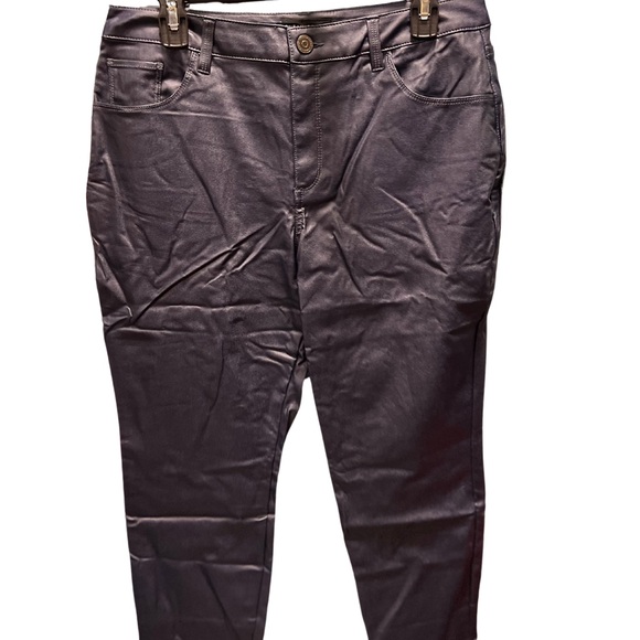 Susan Graver Coated Stretch Woven Pants Navy Petite 12 - Picture 4 of 4